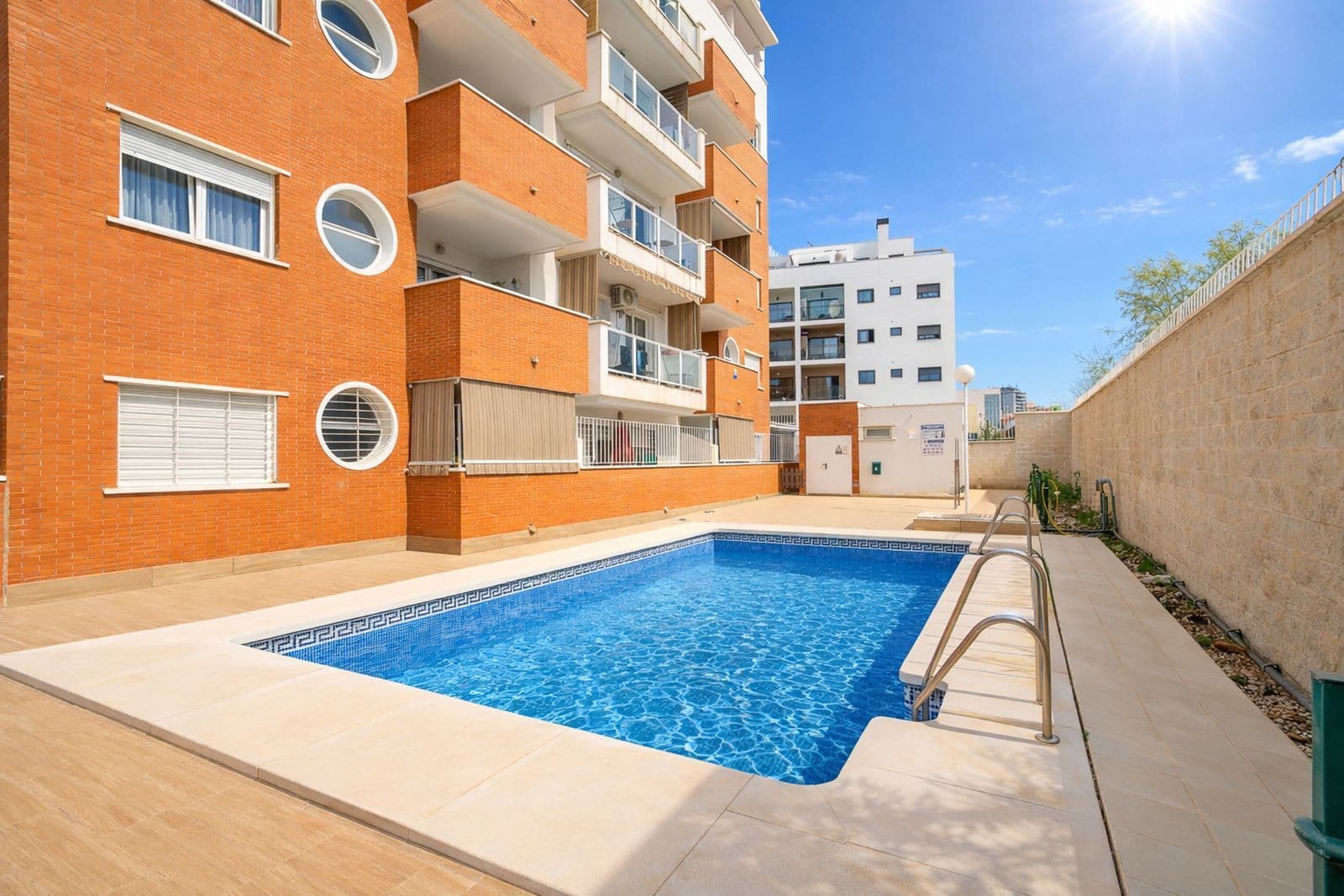 Middle Floor Apartment in Fuengirola, Fuengirola