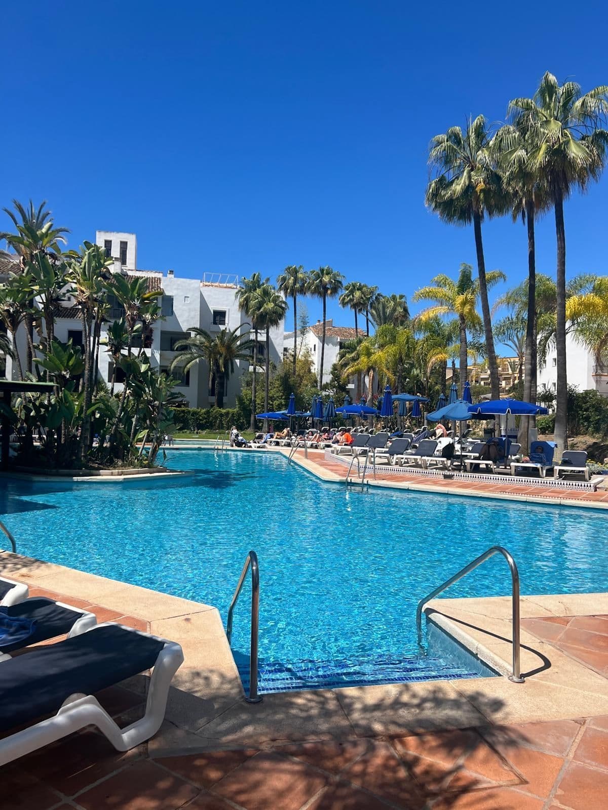 Middle Floor Apartment in Elviria, Marbella East