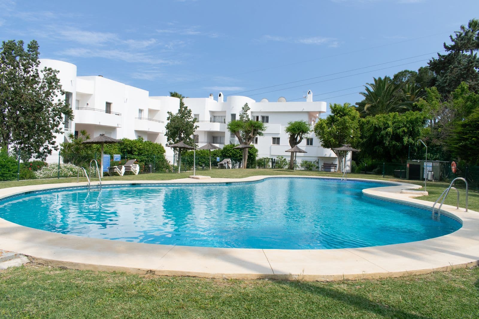 Middle Floor Apartment in Estepona, Estepona
