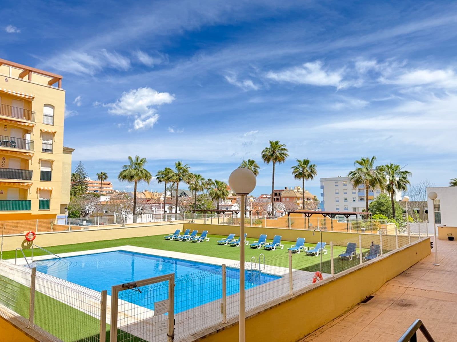Middle Floor Apartment in San Luis de Sabinillas, Manilva
