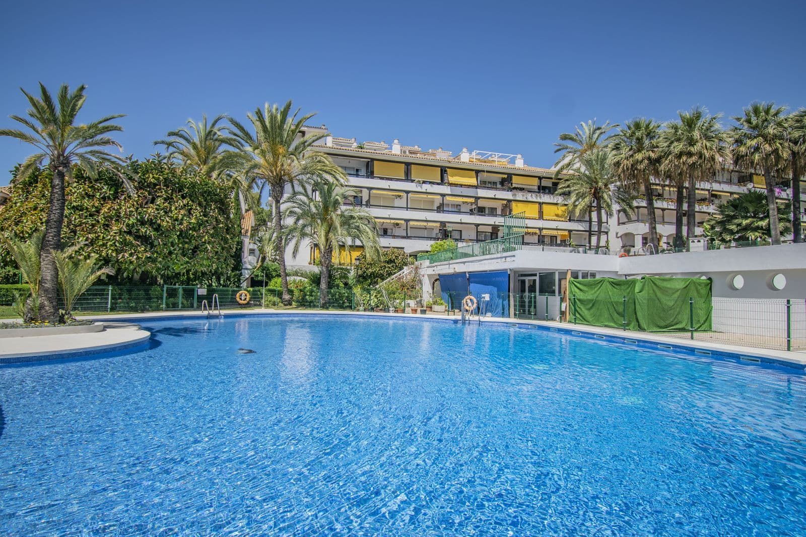 Penthouse in The Golden Mile, Marbella