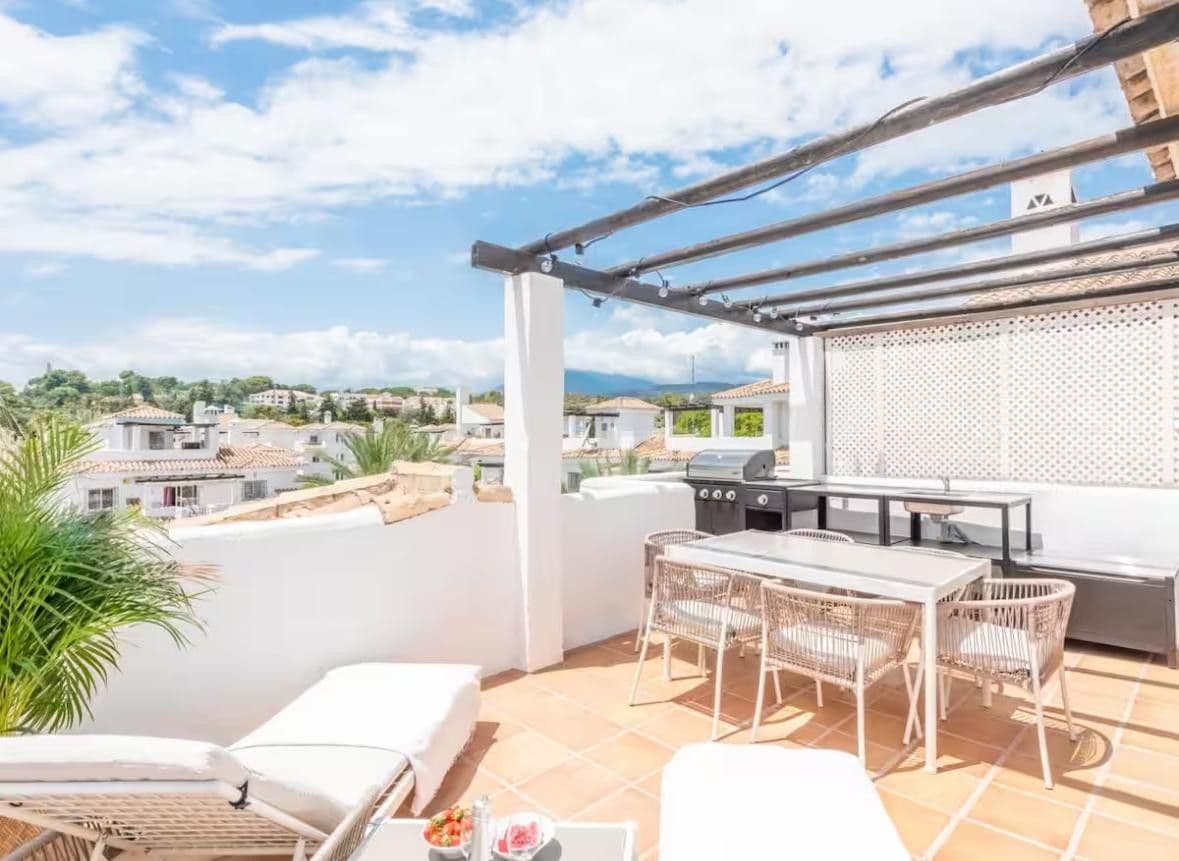 Penthouse in Nueva Andalucía, Nueva Andalucía