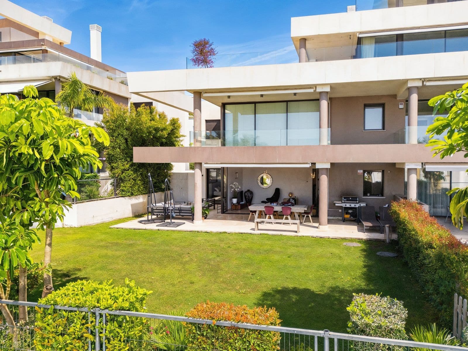 Ground Floor Apartment in Cabopino, Marbella East