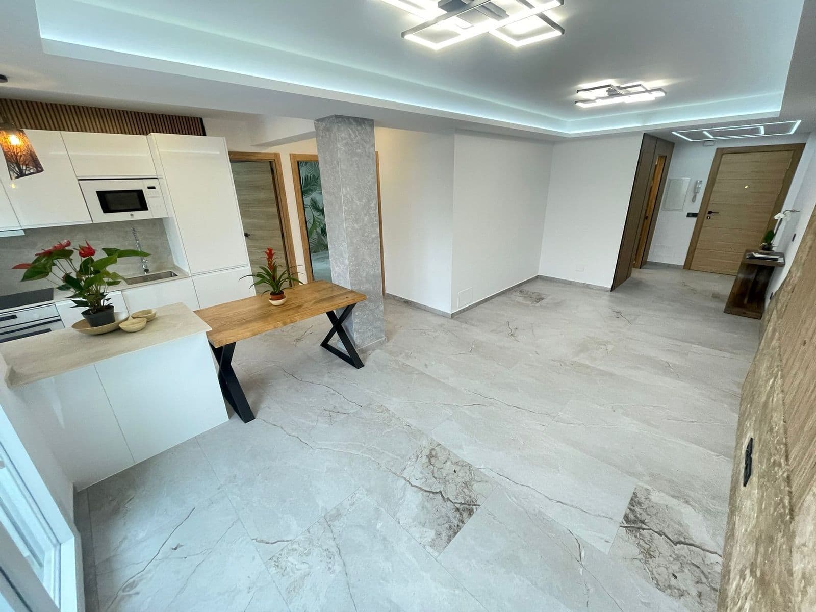 Top Floor Apartment in Estepona, Estepona