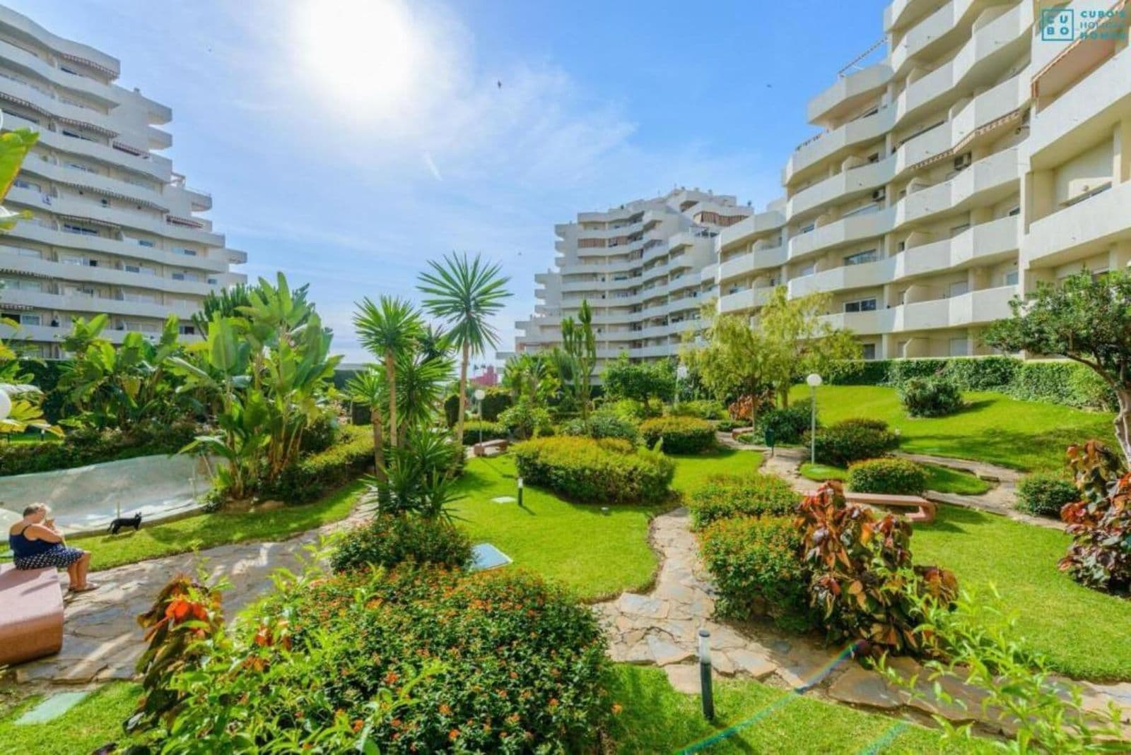 Middle Floor Apartment in Benalmadena Costa, Benalmádena
