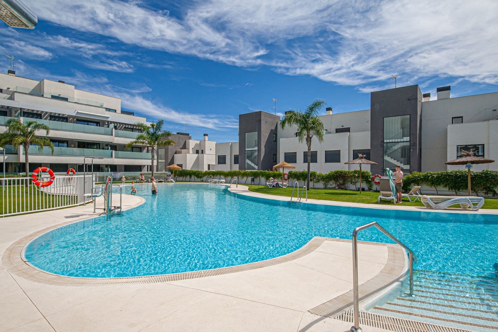 Middle Floor Apartment in La Cala de Mijas, Mijas