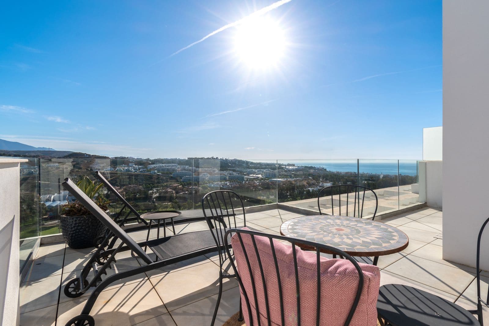 Middle Floor Apartment in La Cala de Mijas, Mijas