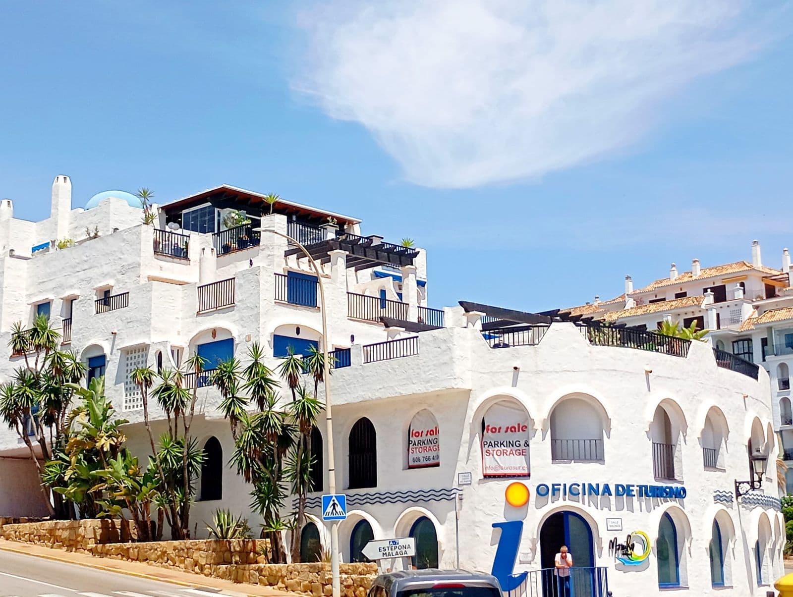 Middle Floor Apartment in La Duquesa, Manilva