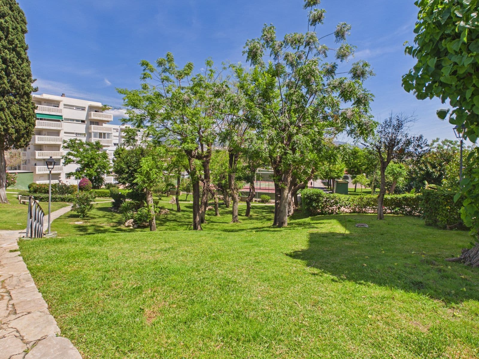 Middle Floor Apartment in Estepona, Estepona