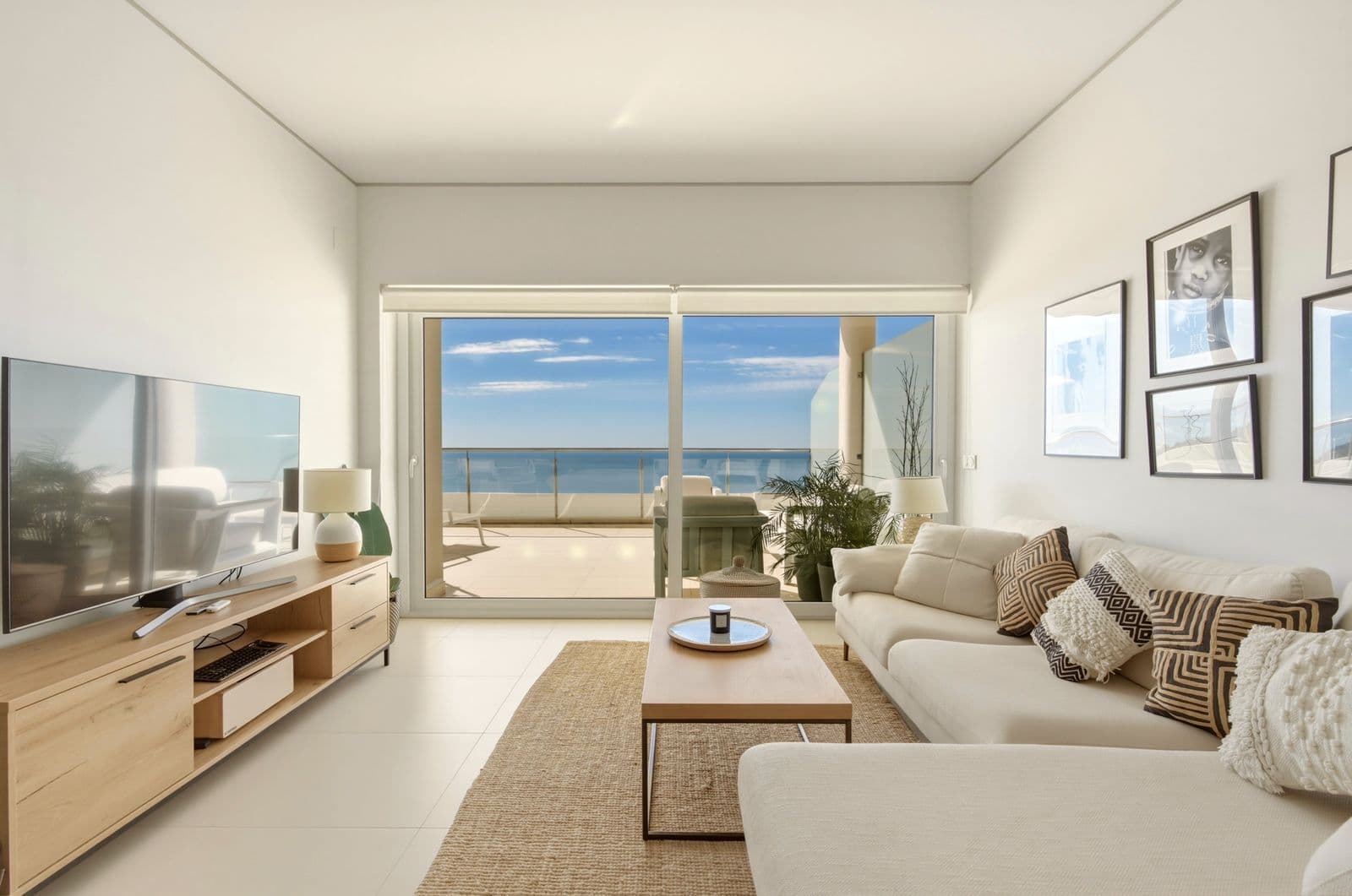 Top Floor Apartment in Benalmadena Costa, Benalmádena