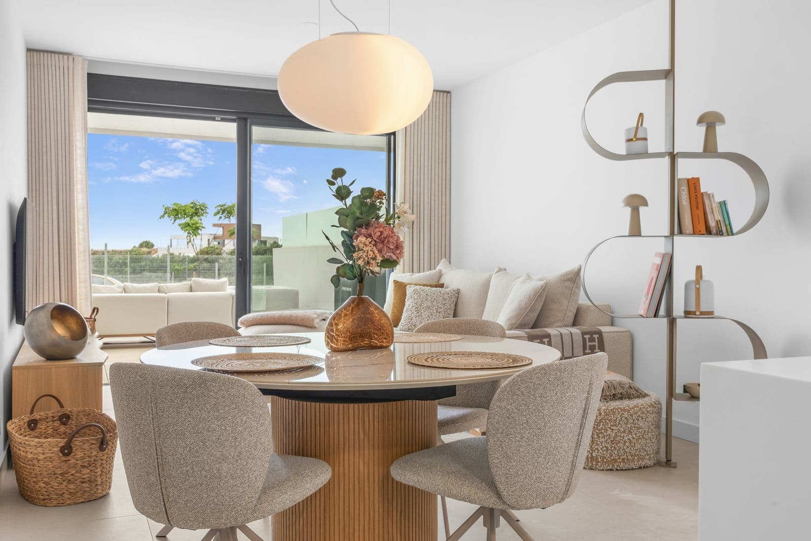 Ground Floor Apartment in Altos de los Monteros, Marbella East