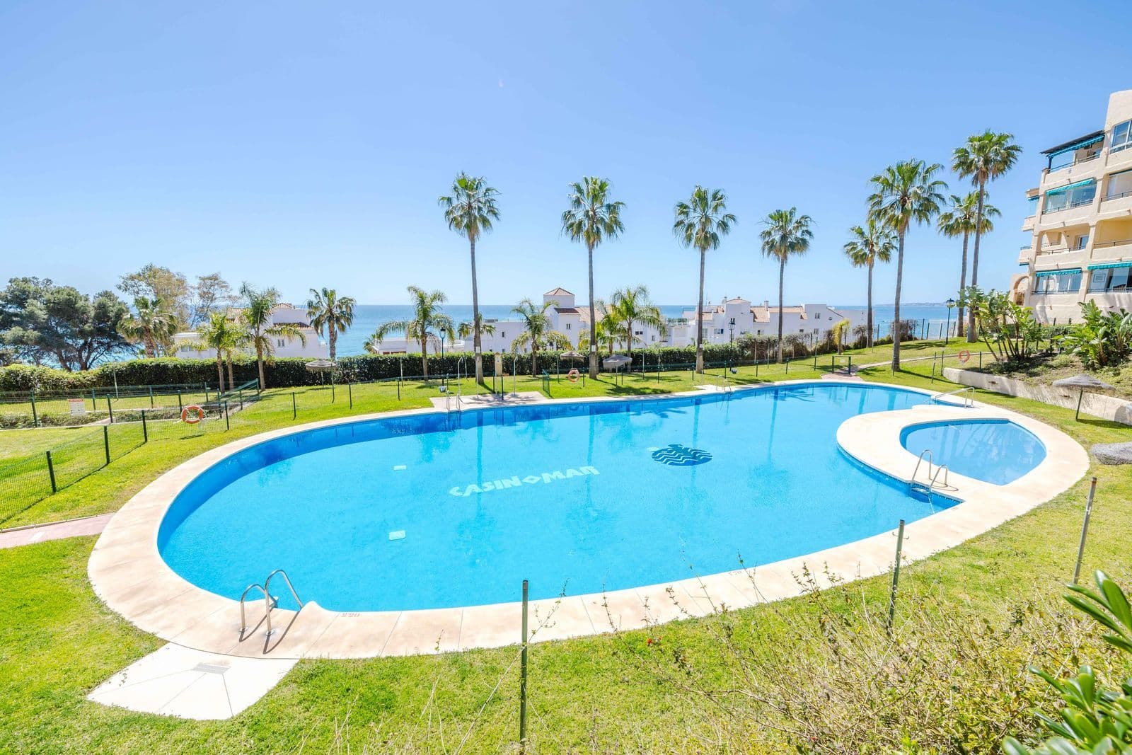 Middle Floor Apartment in Benalmadena, Benalmádena