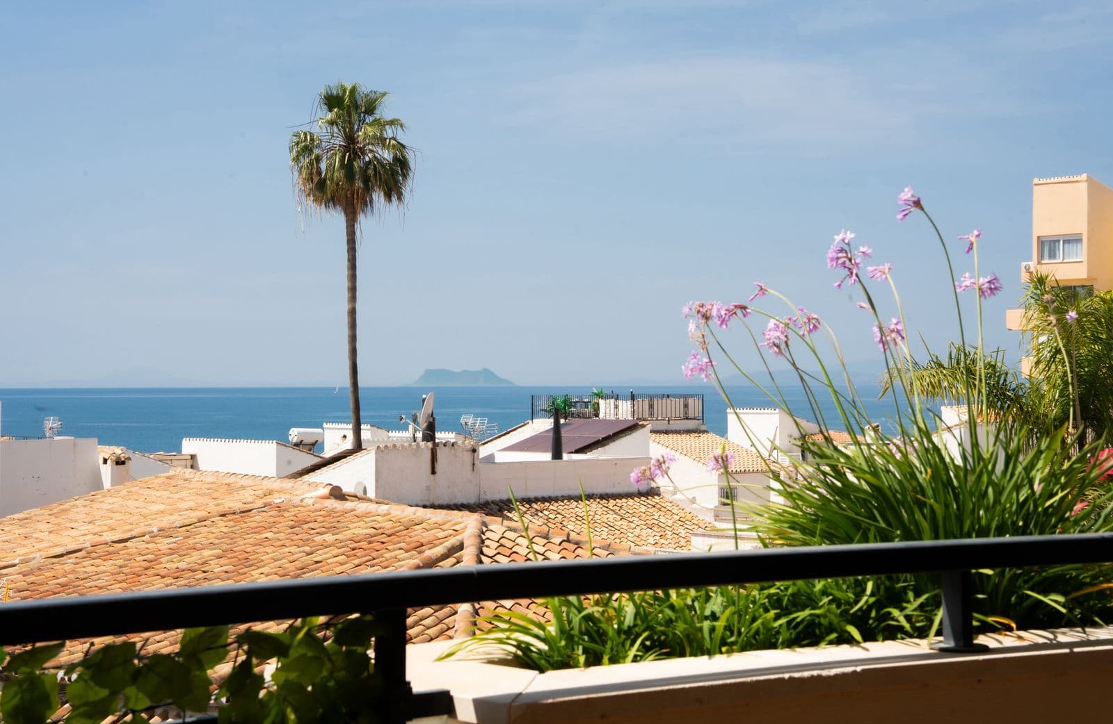 Middle Floor Apartment in Estepona, Estepona
