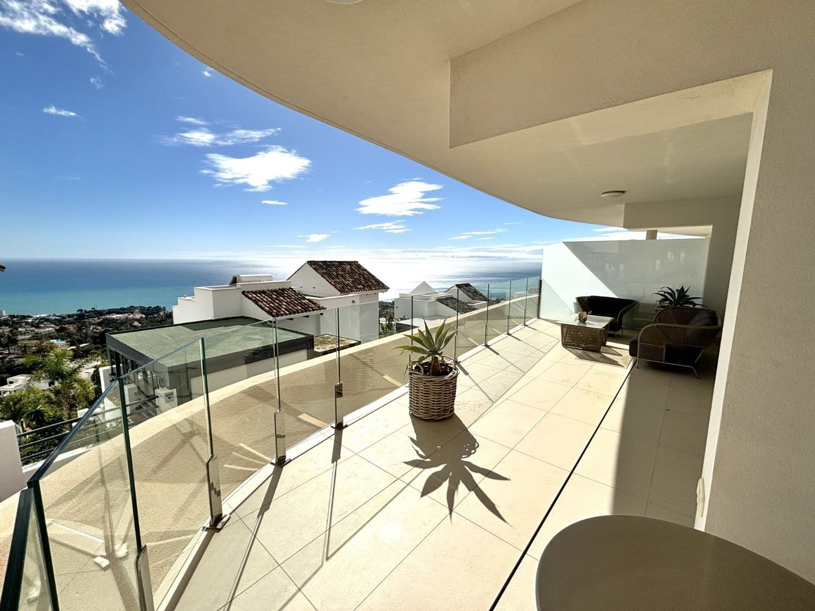 Middle Floor Apartment in Benalmadena, Benalmádena