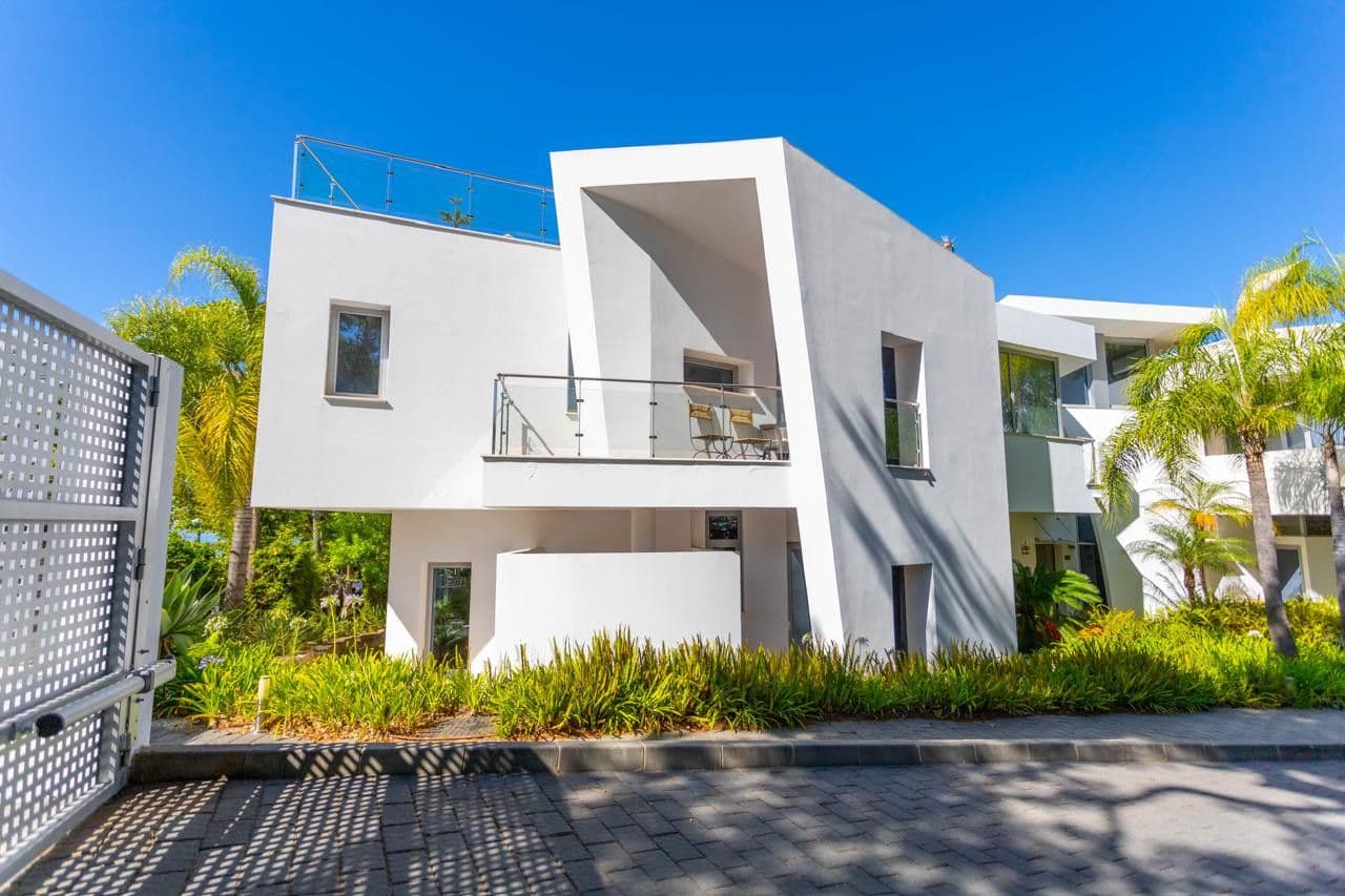Semi-Detached House in The Golden Mile, Marbella