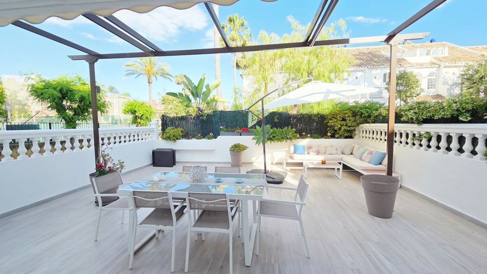 Townhouse in The Golden Mile, Marbella