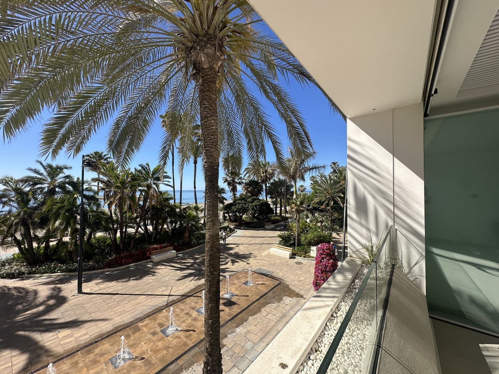 Middle Floor Apartment in Estepona, Estepona