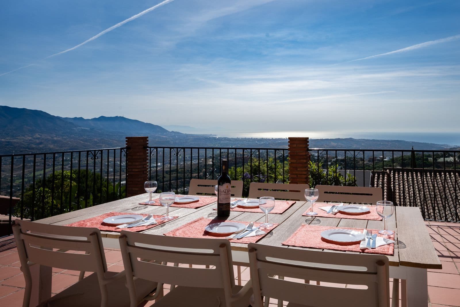 Detached Villa in Elviria, Marbella East