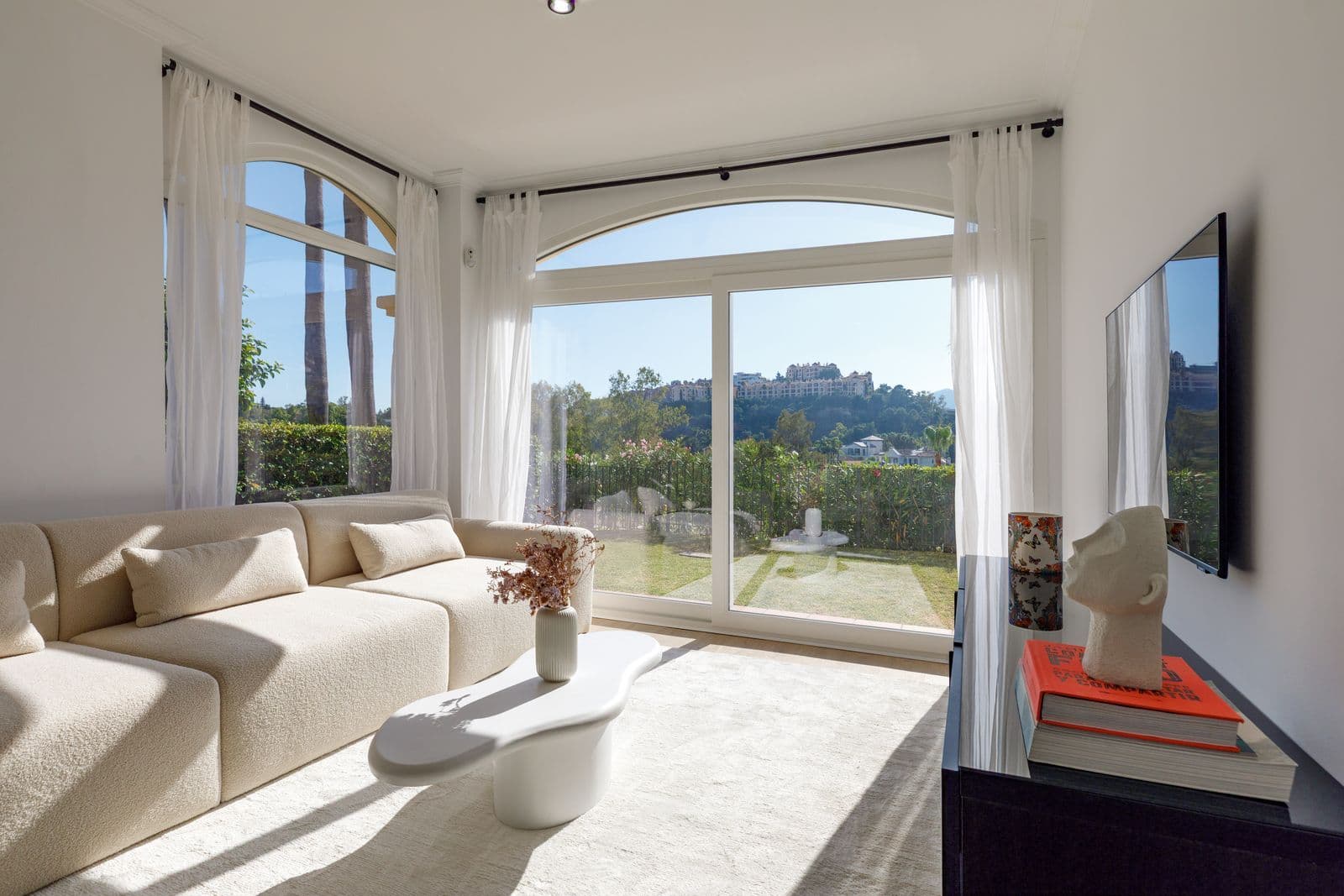 Ground Floor Apartment in La Quinta, Benahavís