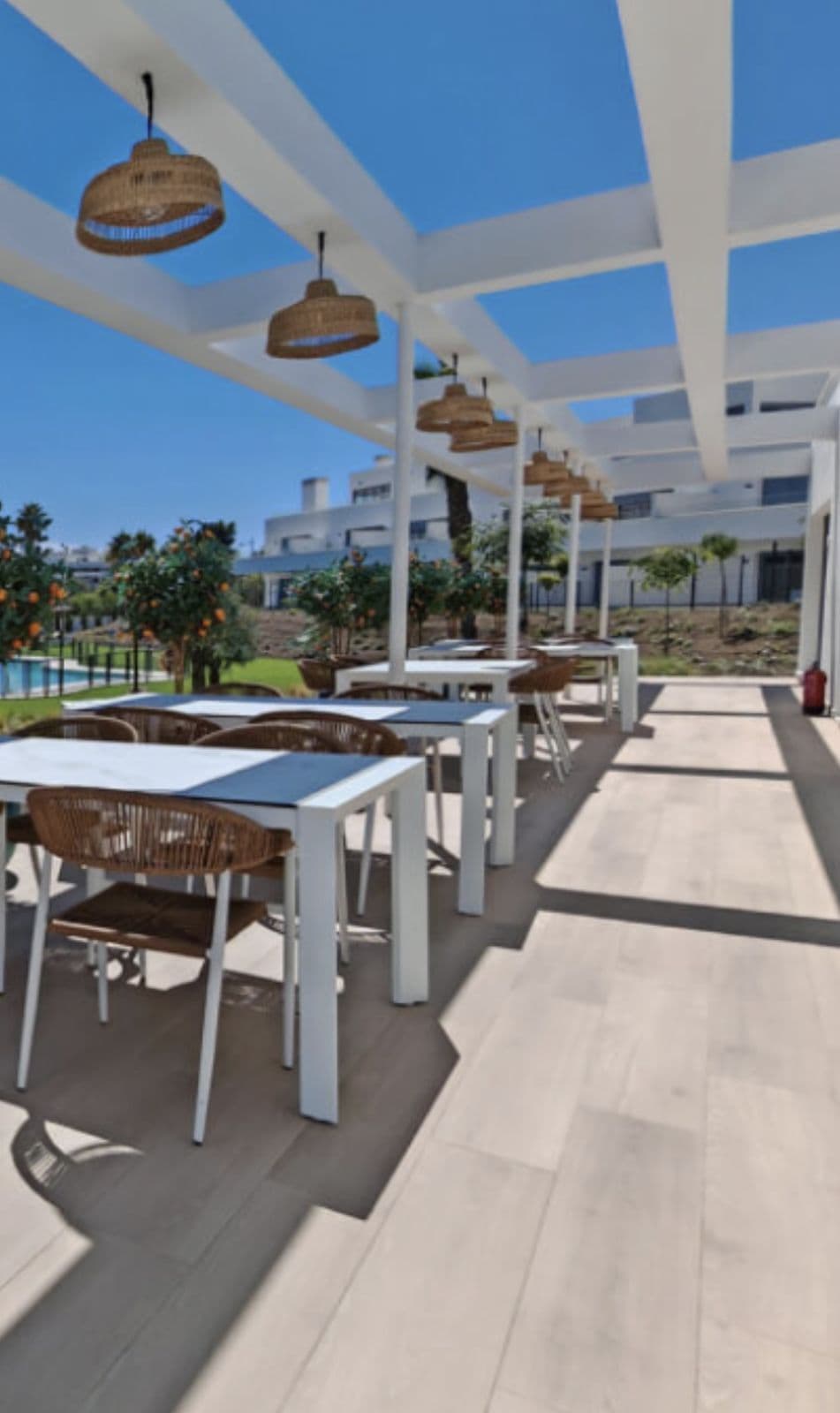 Middle Floor Apartment in Cancelada, Estepona