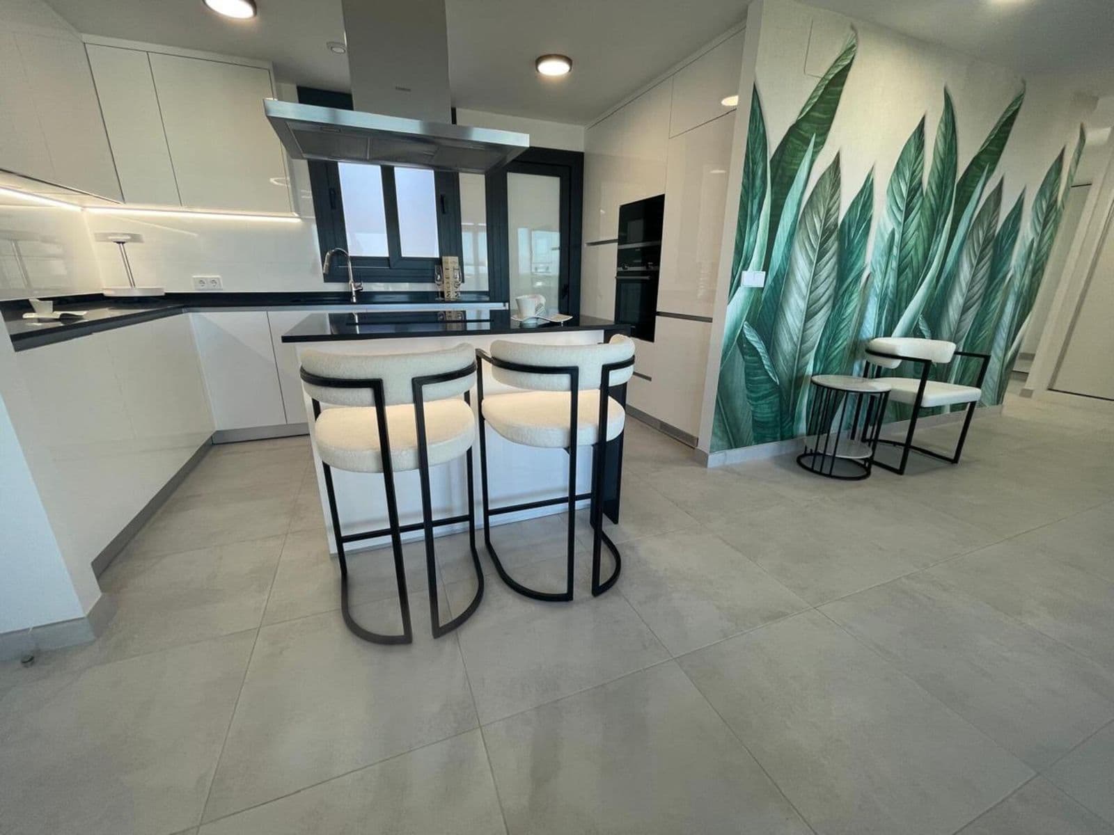 Middle Floor Apartment in Atalaya, Estepona