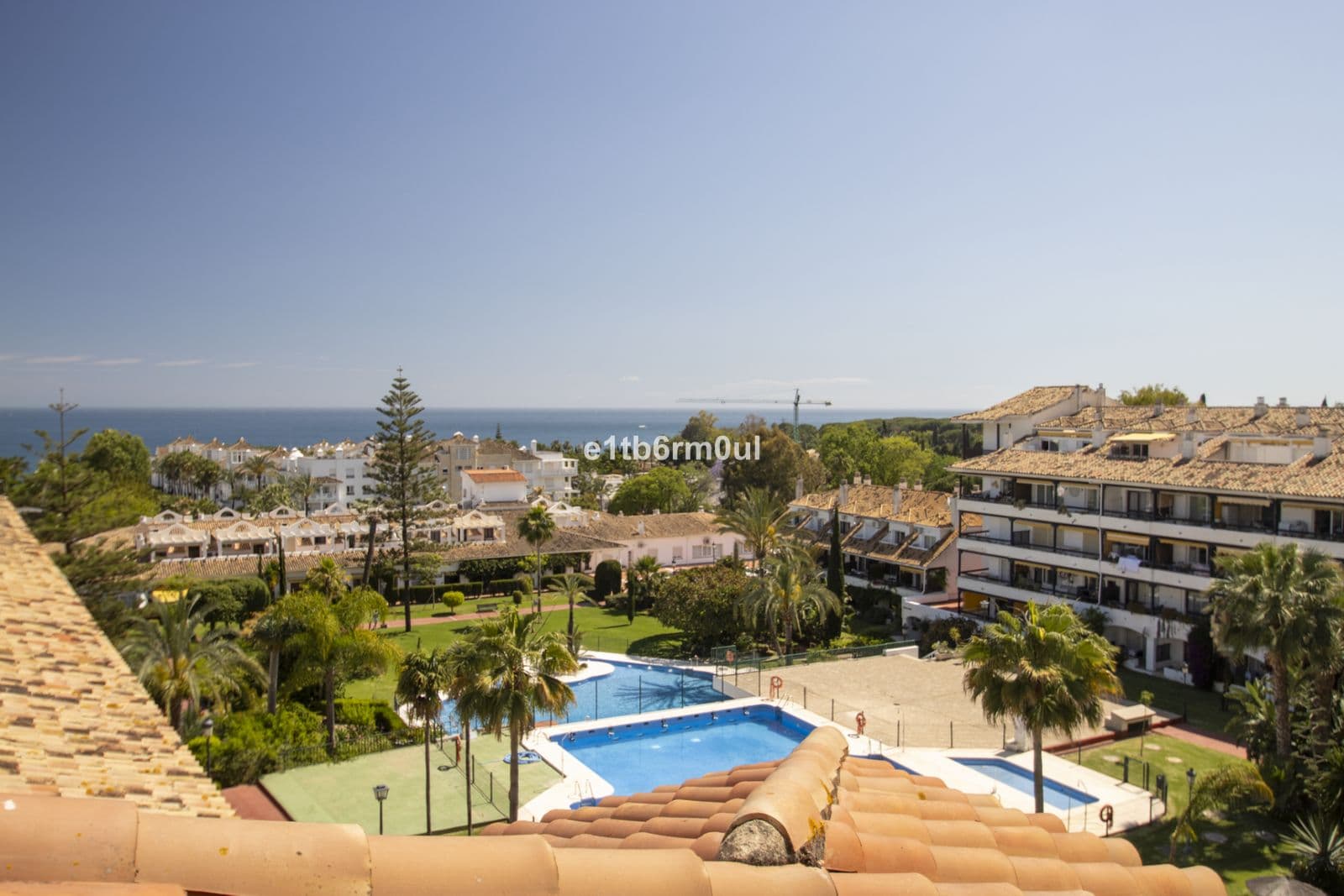 Middle Floor Studio in The Golden Mile, Marbella