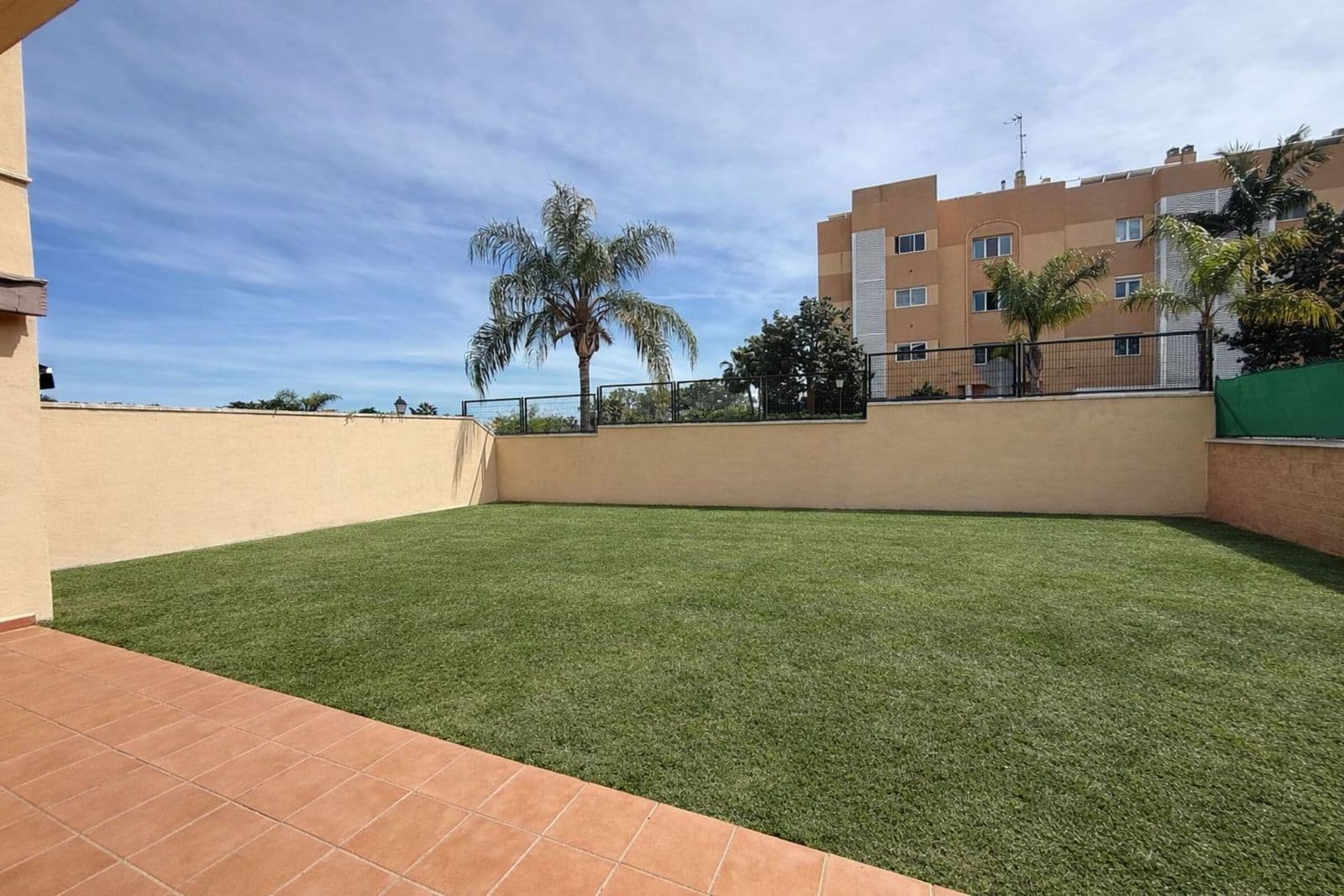 Ground Floor Apartment in Estepona, Estepona