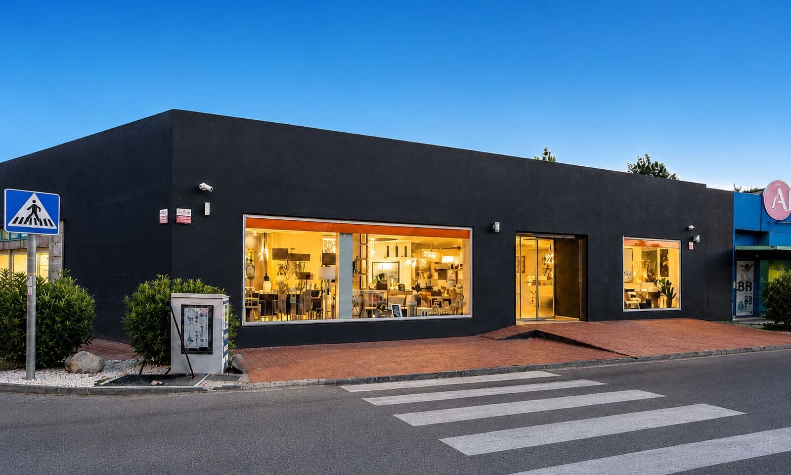 Commercial Premises in Estepona, Estepona