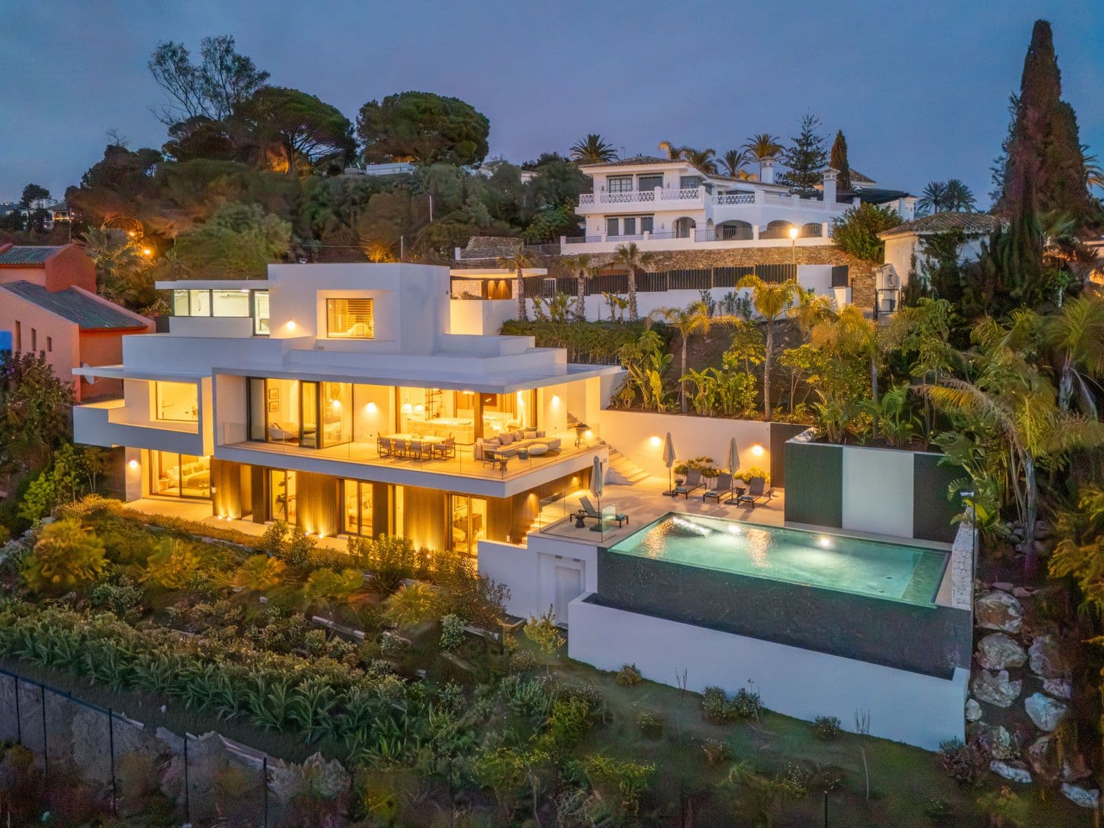 Detached Villa in El Rosario, Marbella East