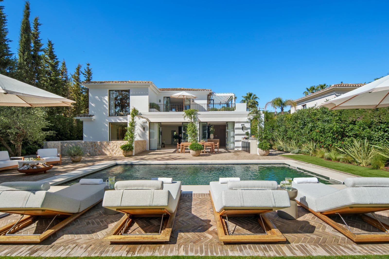 Detached Villa in Nueva Andalucía, Nueva Andalucía