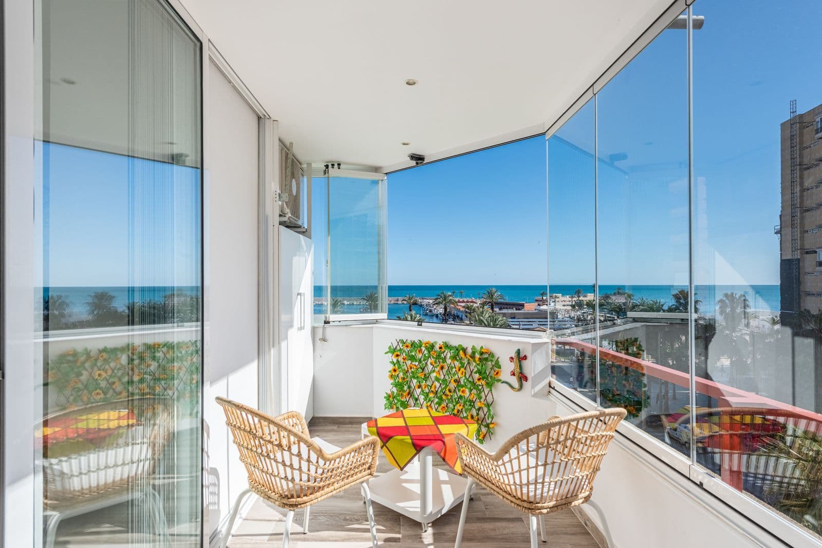 Middle Floor Apartment in Fuengirola, Fuengirola