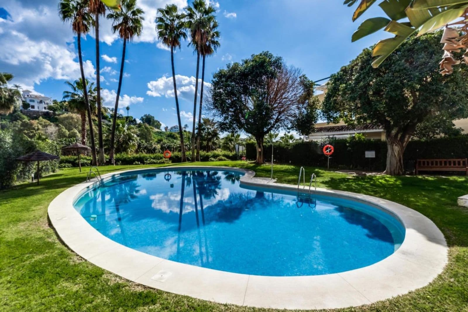 Top Floor Apartment in Benahavís, Benahavís