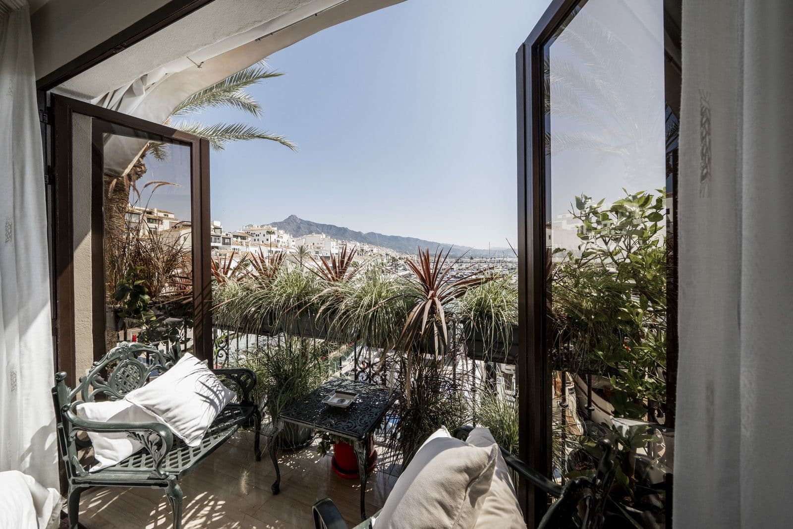 Duplex in Puerto Banús, Marbella