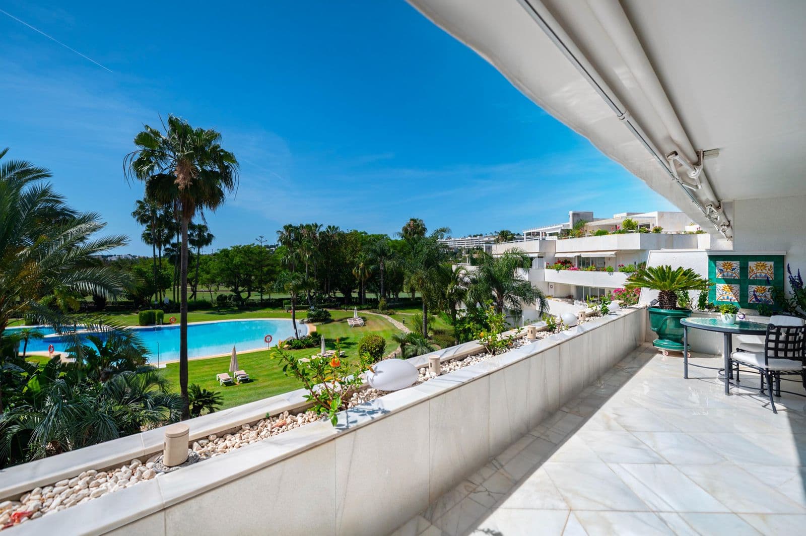 Penthouse in Nueva Andalucía, Nueva Andalucía