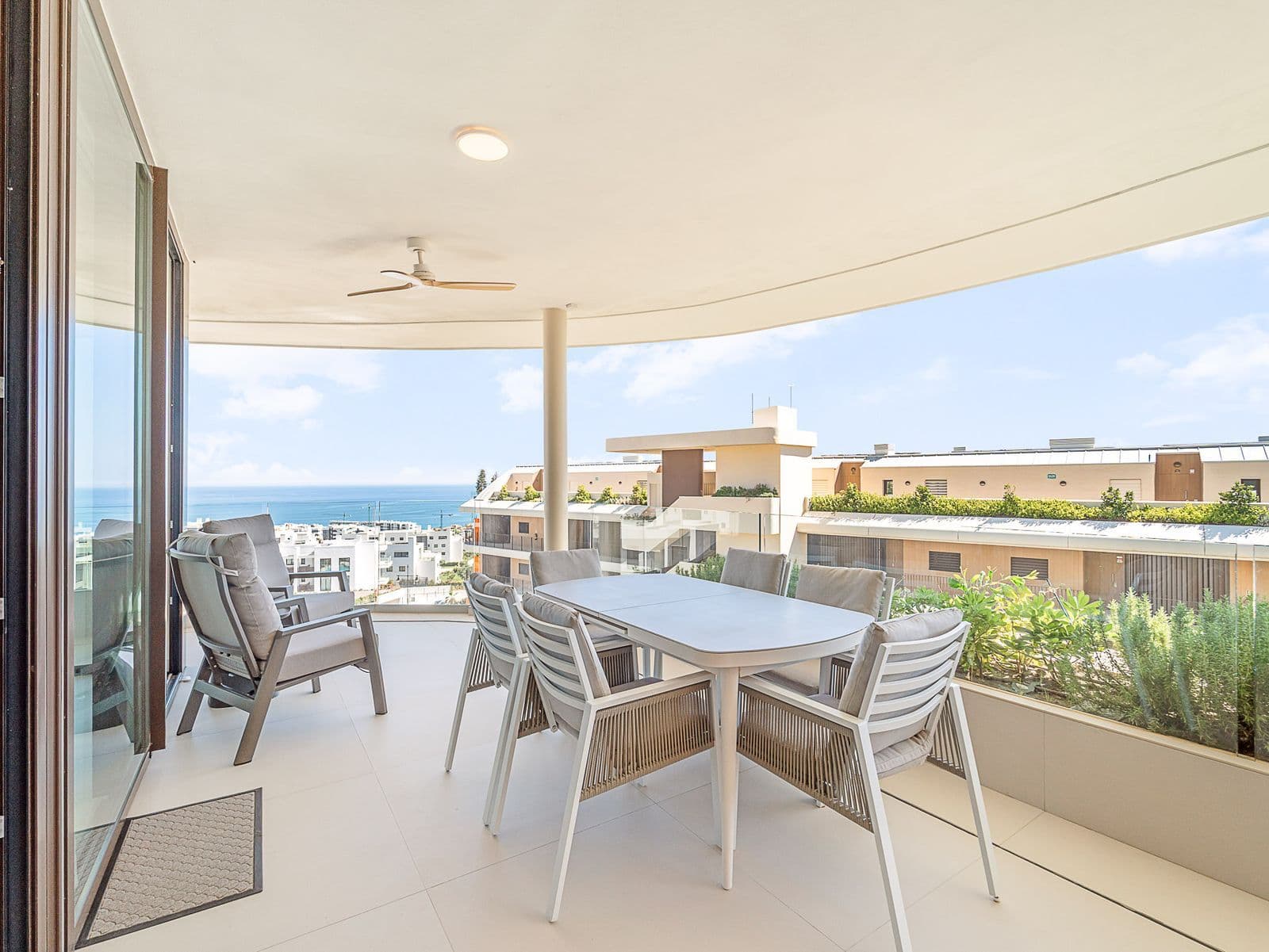 Middle Floor Apartment in Fuengirola, Fuengirola