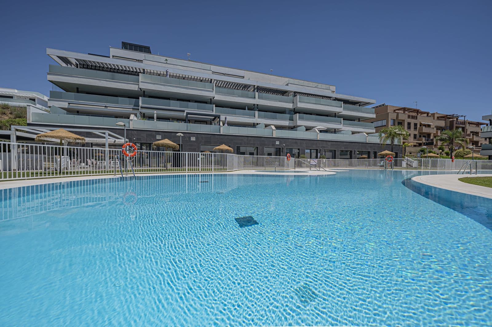 Middle Floor Apartment in La Cala de Mijas, Mijas