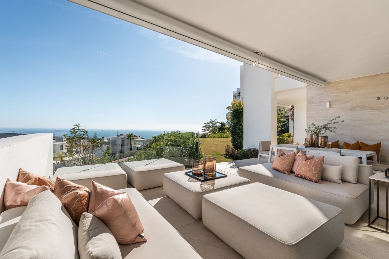 Middle Floor Apartment in Ojén, Marbella