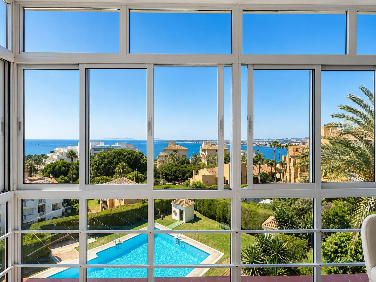 Middle Floor Apartment in Estepona, Estepona