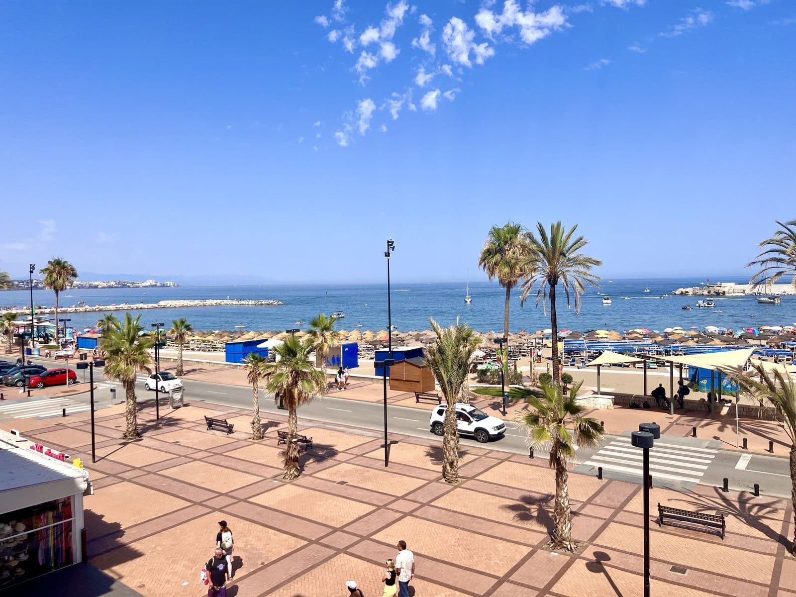 Middle Floor Apartment in Fuengirola, Fuengirola