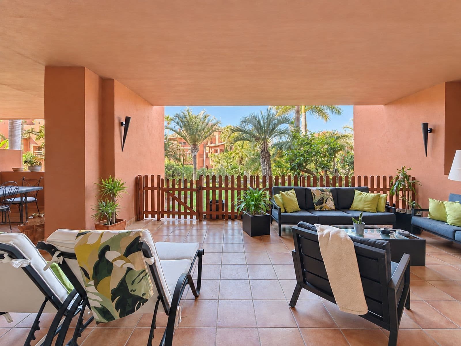 Ground Floor Apartment in Estepona, Estepona