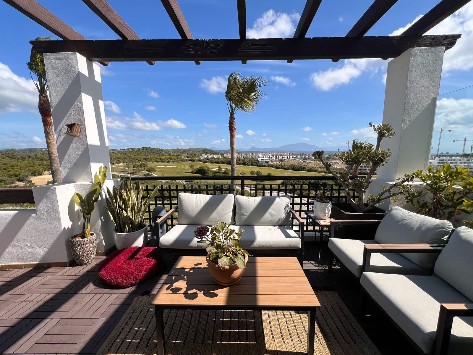 Middle Floor Apartment in La Alcaidesa, San Roque