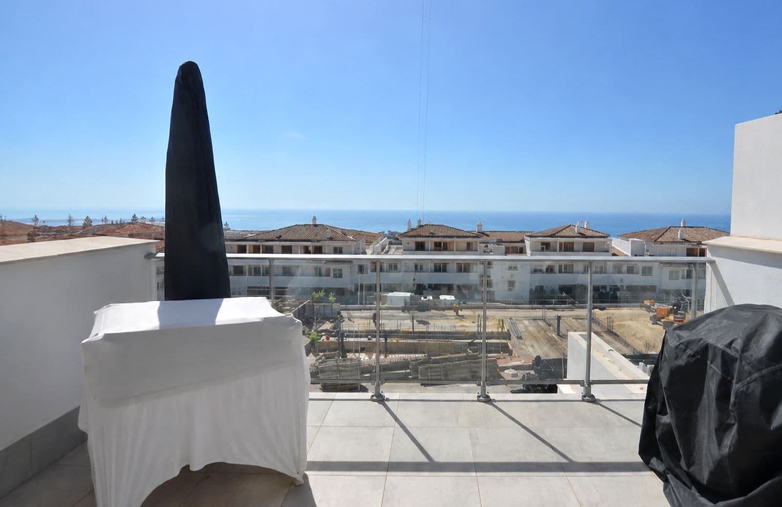 Middle Floor Apartment in Benalmadena, Benalmádena