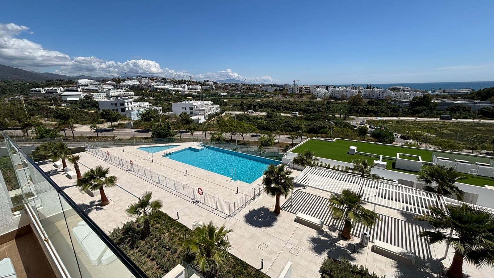 Middle Floor Apartment in Estepona, Estepona