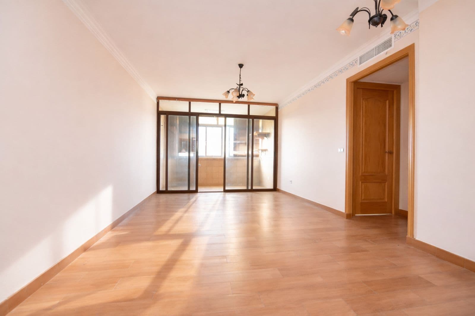 Middle Floor Apartment in Málaga Centro, Málaga