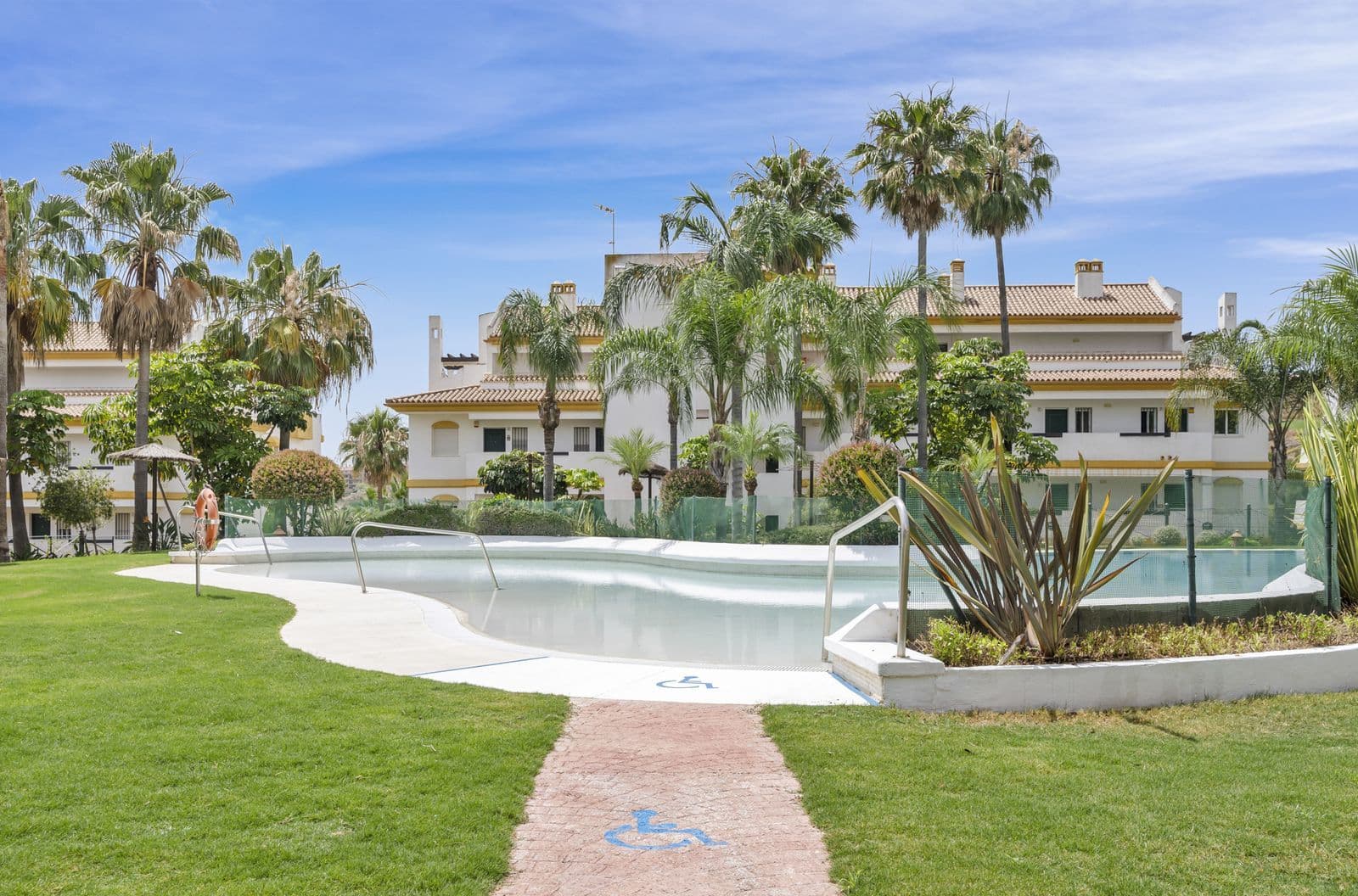 Ground Floor Apartment in Calanova Golf, Mijas