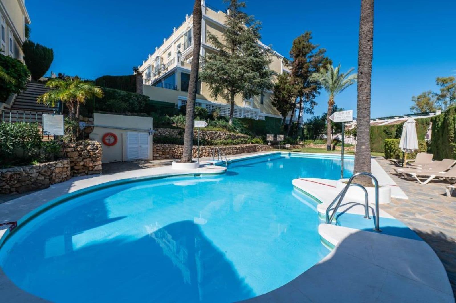 Top Floor Apartment in Nueva Andalucía, Nueva Andalucía