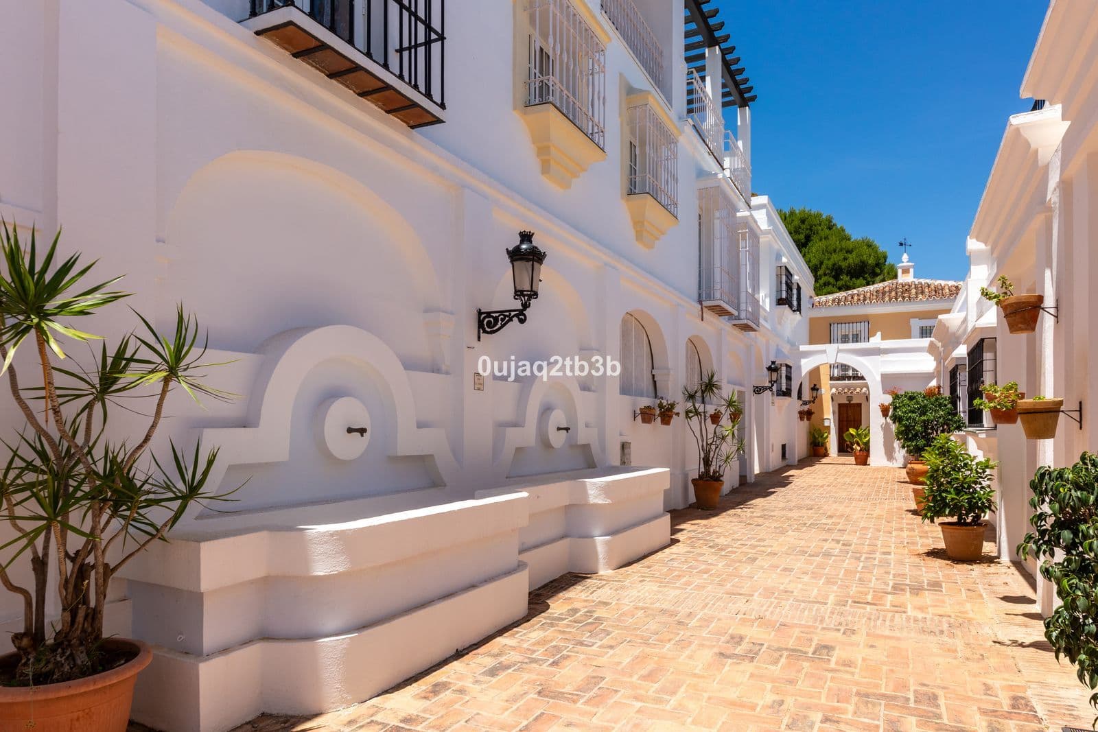 Townhouse in Aloha, Nueva Andalucía
