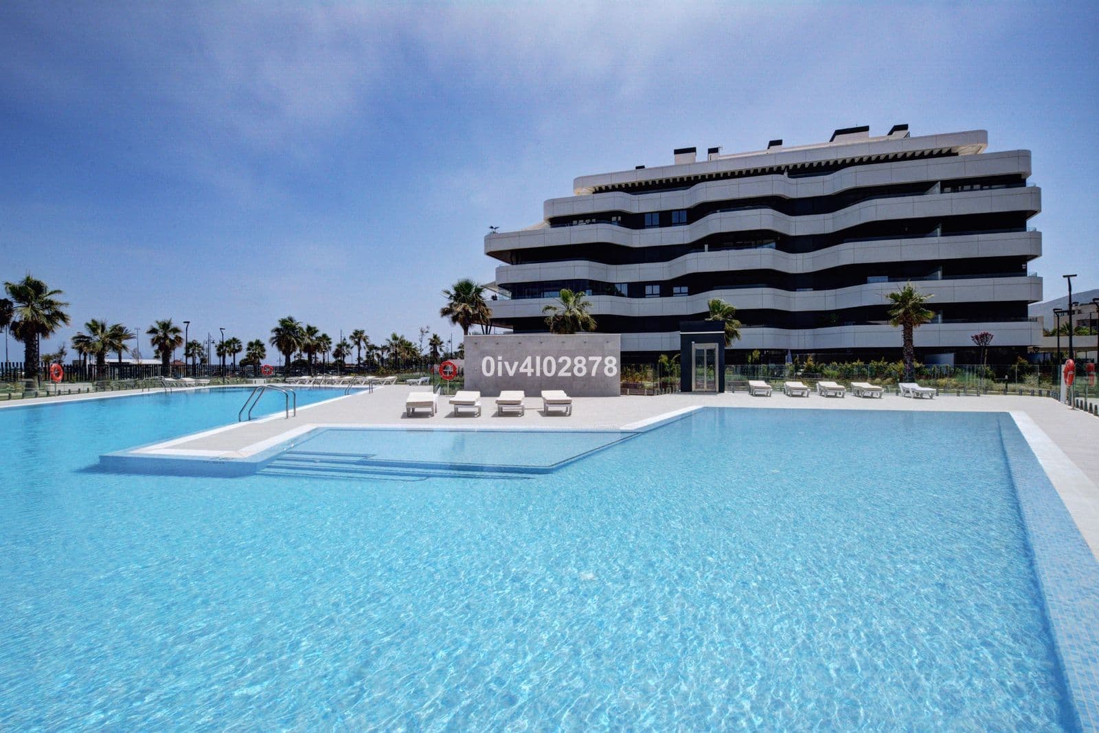 Middle Floor Apartment in Los Alamos, Torremolinos