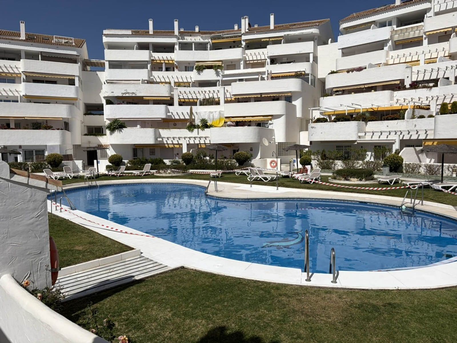 Middle Floor Apartment in Nueva Andalucía, Nueva Andalucía