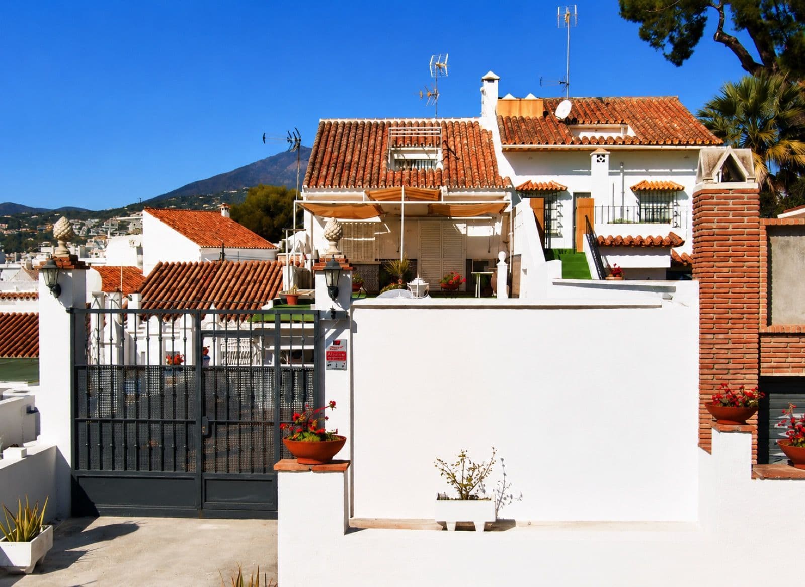 Townhouse in Nueva Andalucía, Nueva Andalucía